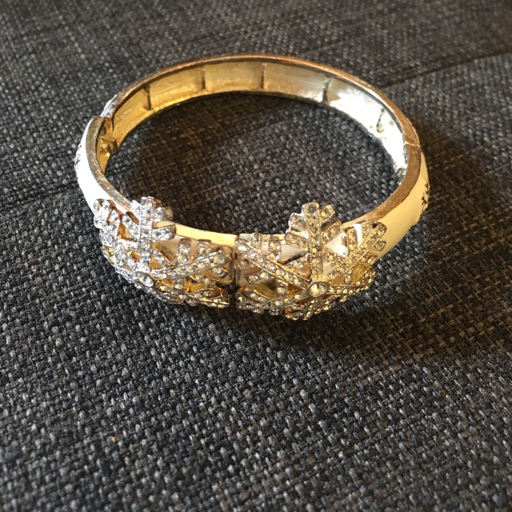 Snowflake Bracelet